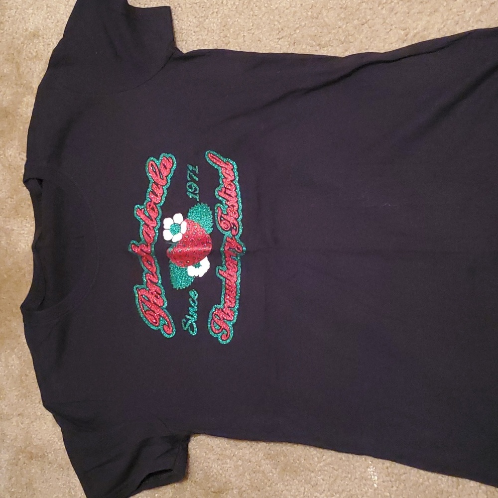 Black t-shirt